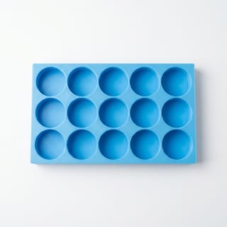 Organizér na vialky 25 mm - 3×5, 15 pozic – pohled shora na rozložení pozic 3D tištěného organizéru.