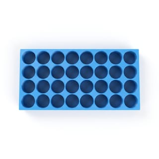 Organizér na vialky 25 mm - 4×8, 32 pozic – pohled shora na rozložení pozic 3D tištěného organizéru.