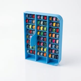 Organizér na cívky třídy M - 25 cívek – modrý 3D tištěný produkt naplněný obsahem.
