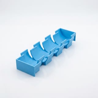 Zásobník na Euro Mince - 50 centů – prázdný modrý 3D tištěný produkt na bílém pozadí.